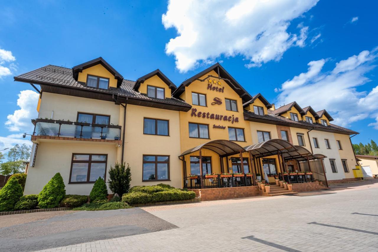 Hotel Szelcow Lesko Esterno foto