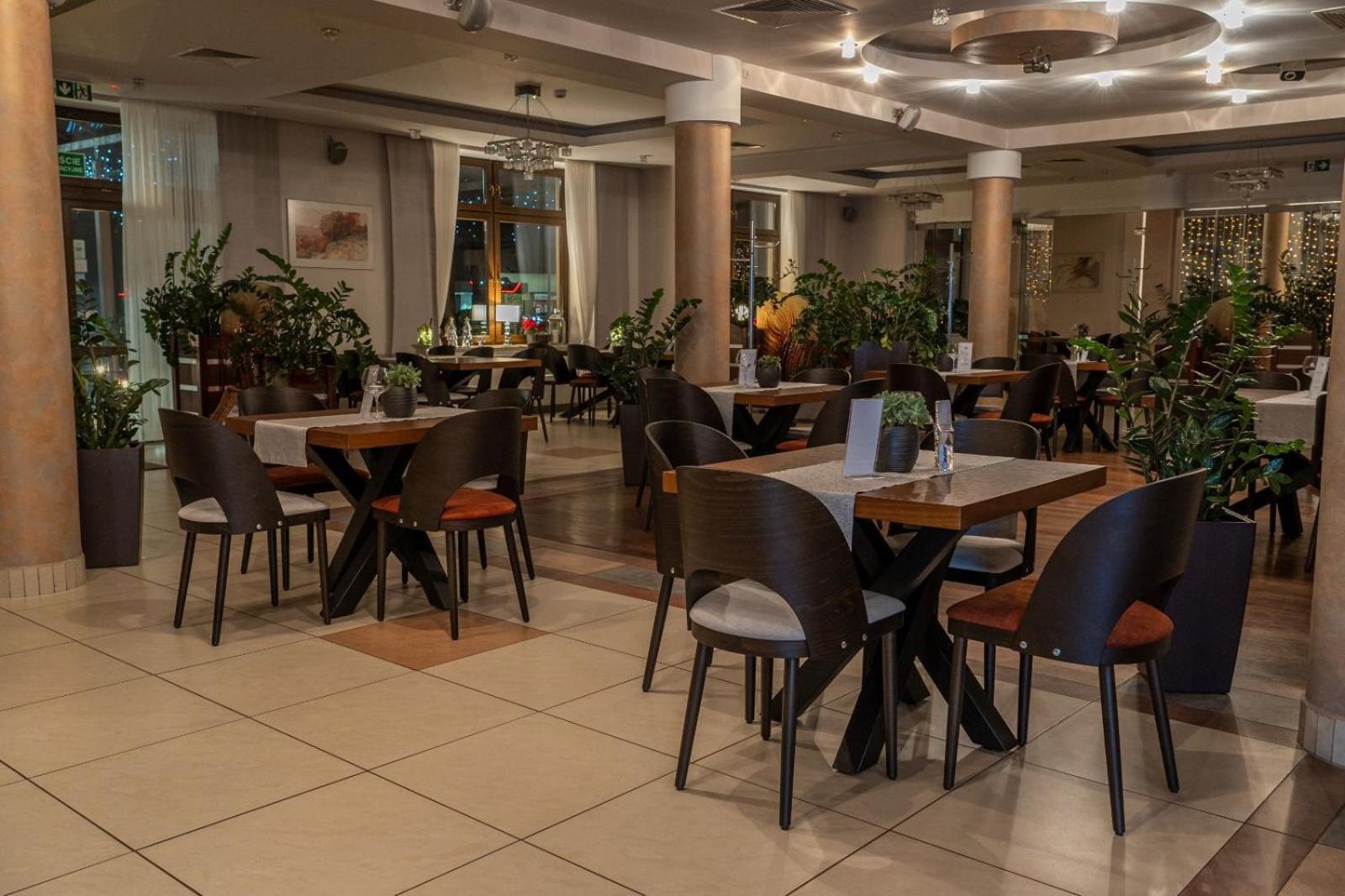 Hotel Szelcow Lesko Esterno foto